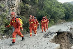 官方：50岁意大利教练大卫-尼科拉成为恩波利主帅